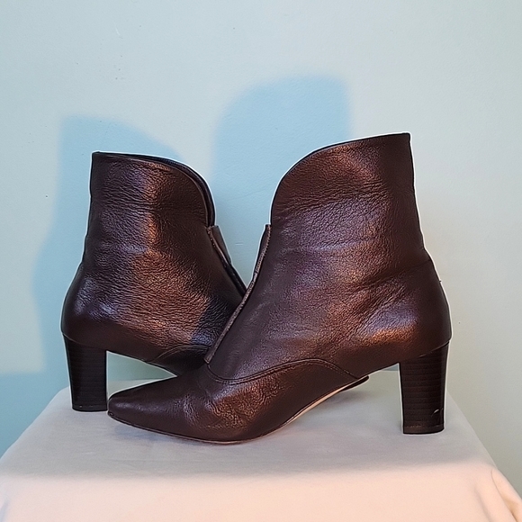 Boston Accent Fine Leather Witch Boots - Picture 10 of 13